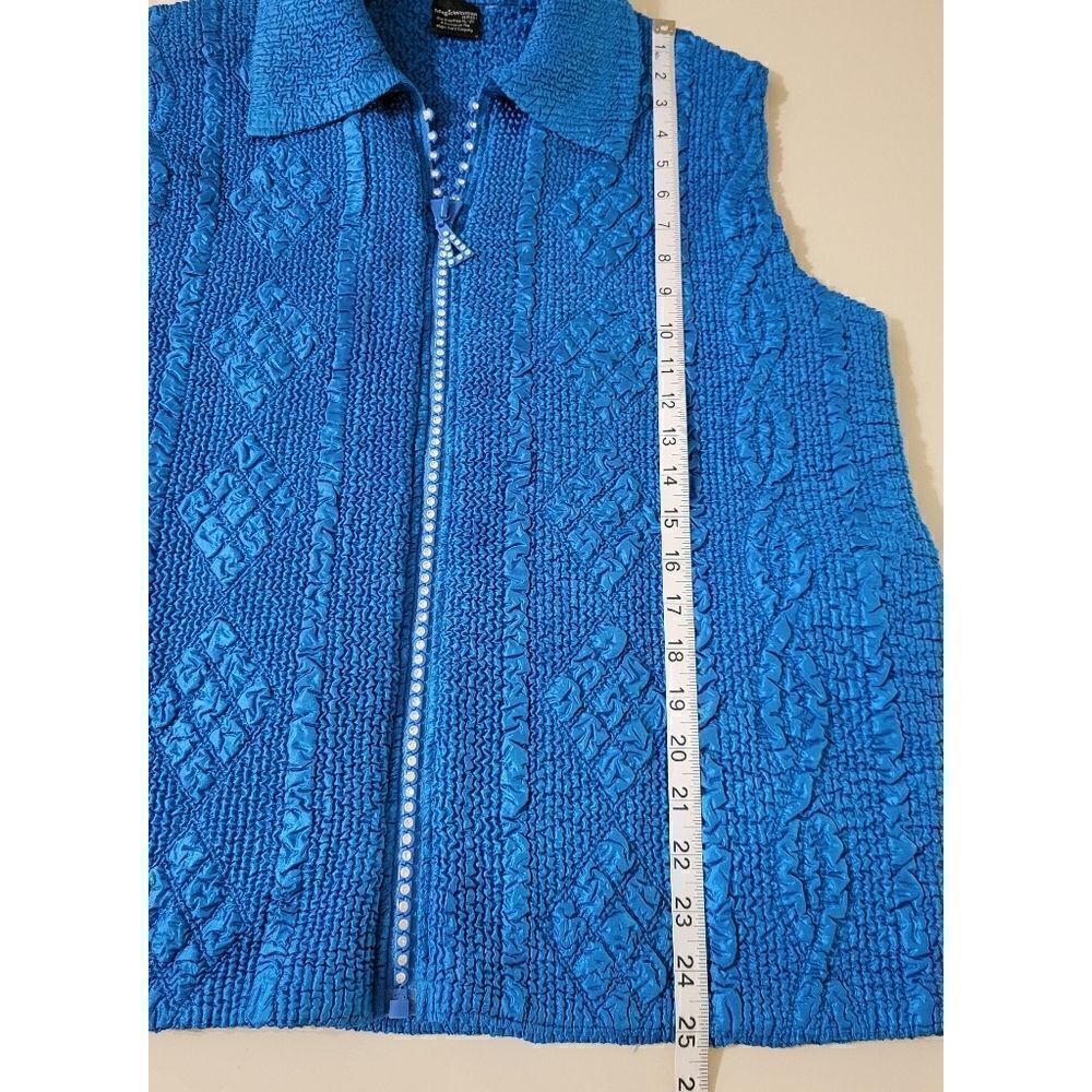 Magic Woman Turquoise Vest - Picture 4 of 10